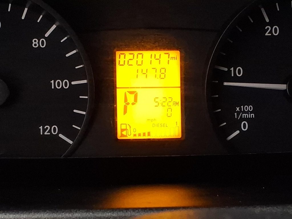 2014 Mercedes-Benz Sprinter Image 11