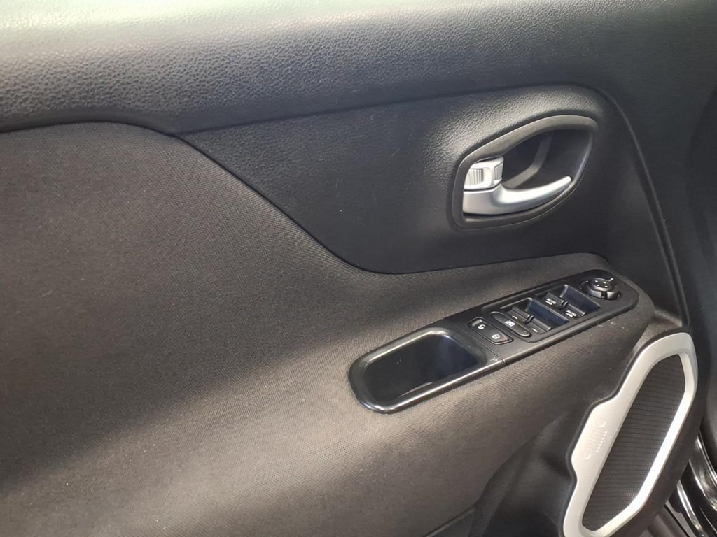 2019 Jeep Renegade Image 8