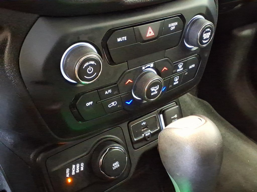 2019 Jeep Renegade Image 16