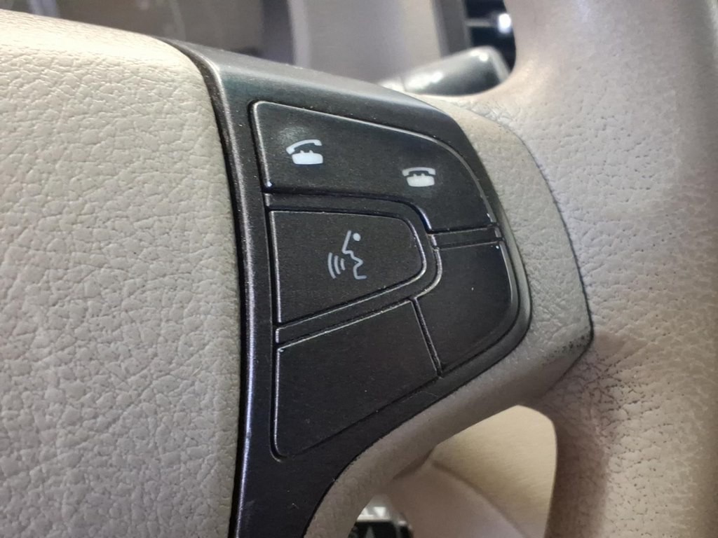 2011 Toyota Sienna Image 13