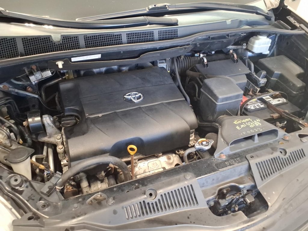 2011 Toyota Sienna Image 21