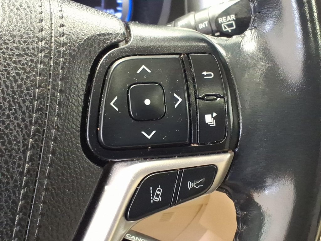 2019 Toyota Highlander Image 12
