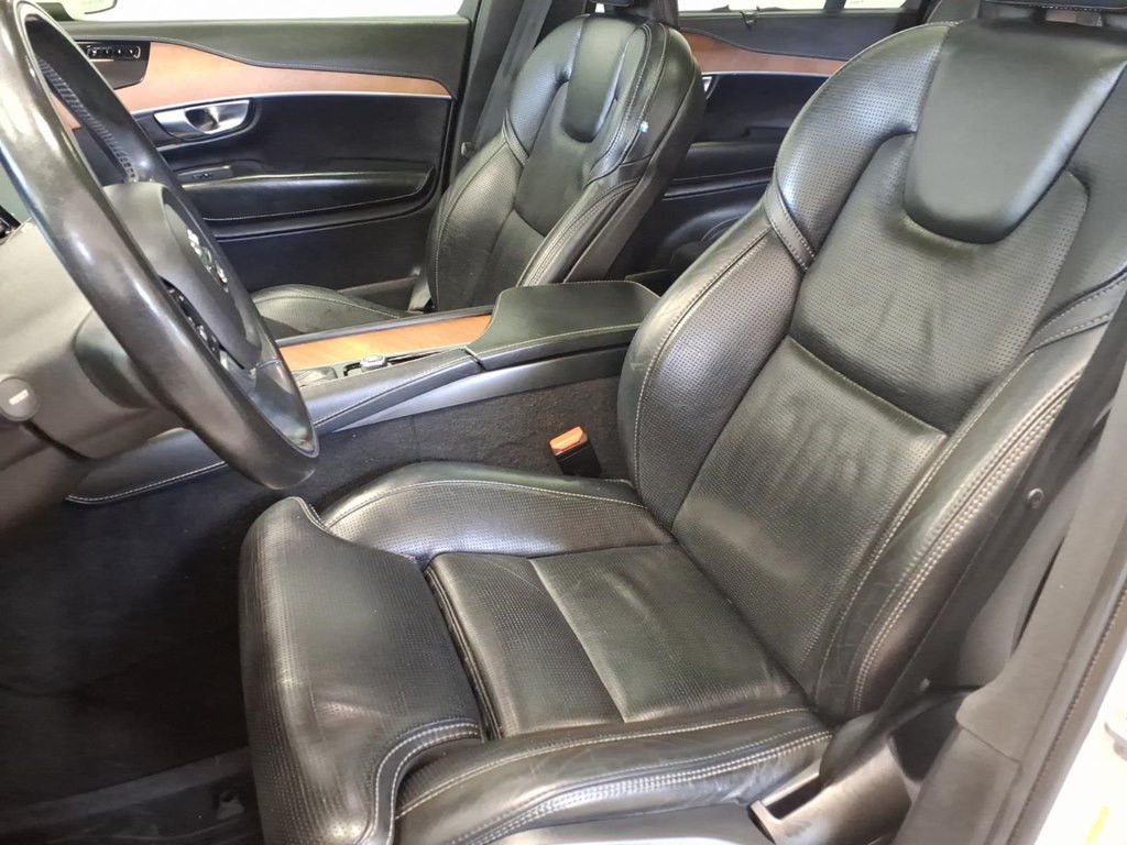 2019 Volvo XC90 Image 18