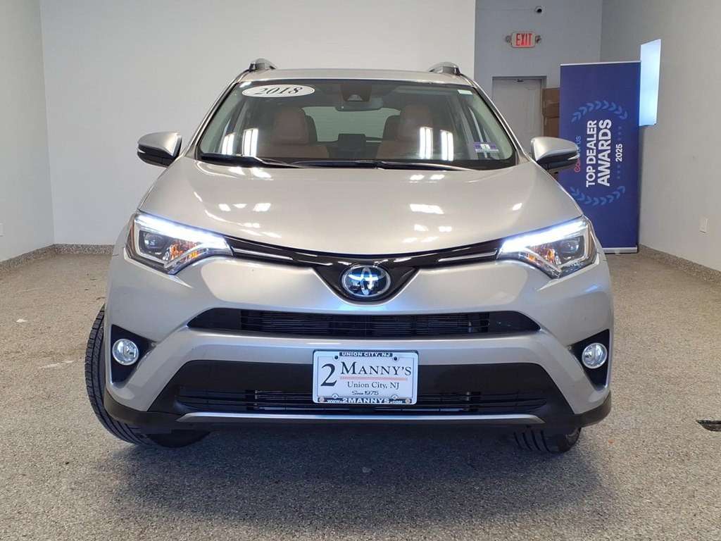 2018 Toyota Rav4 Image 2