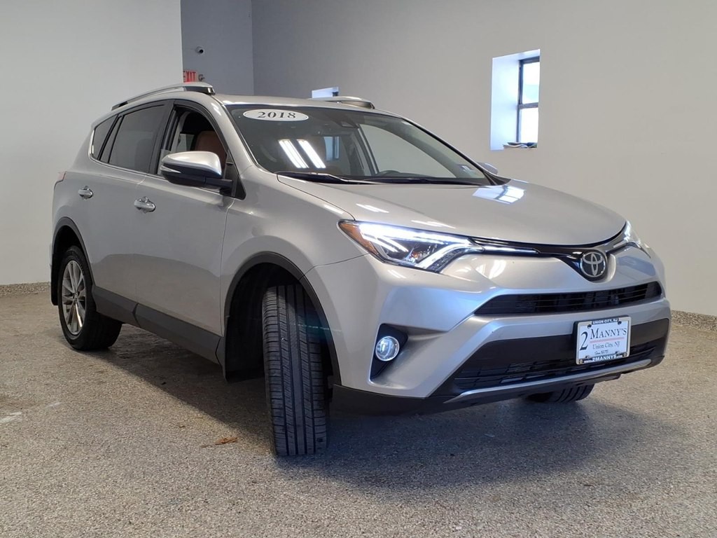 2018 Toyota Rav4 Image 3