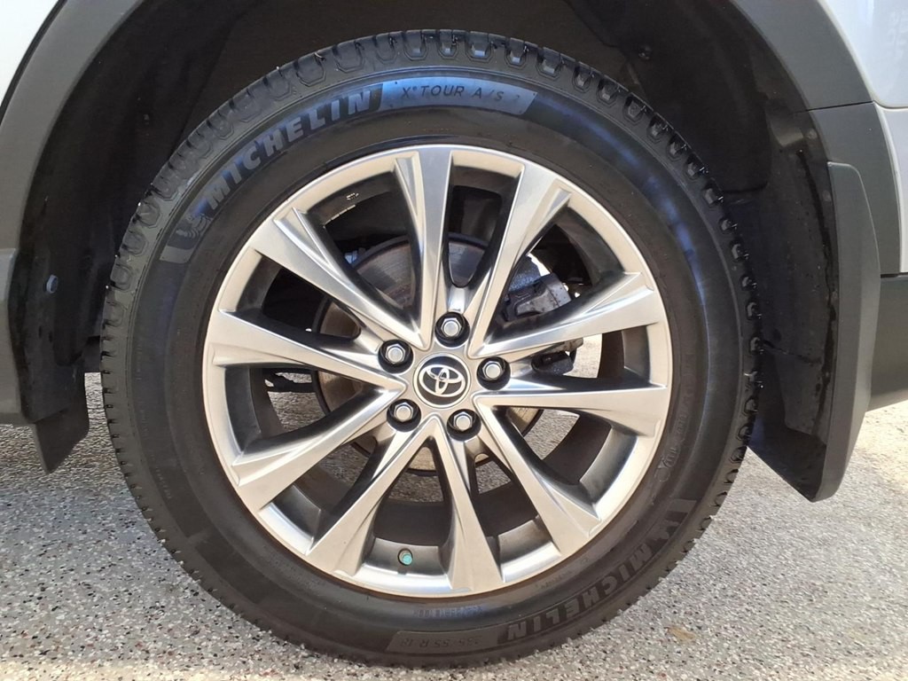 2018 Toyota Rav4 Image 7