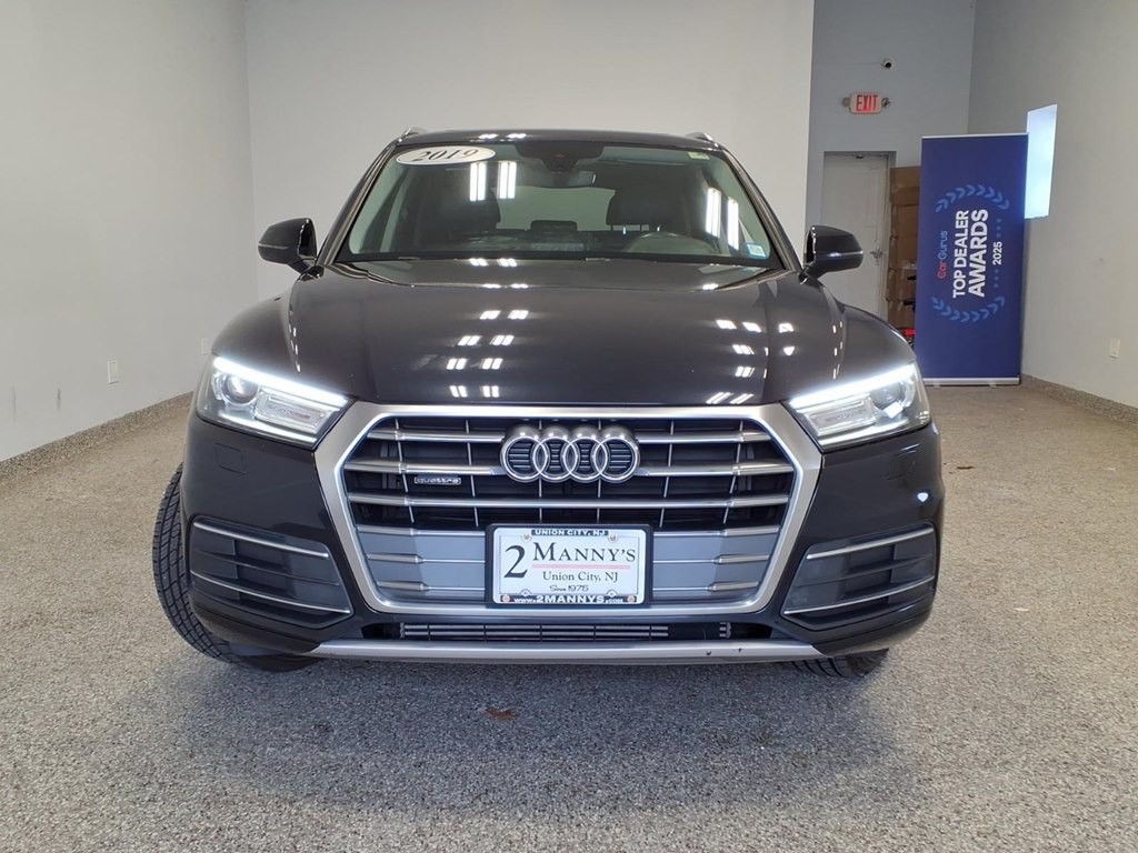 2019 Audi Q5 Image 2
