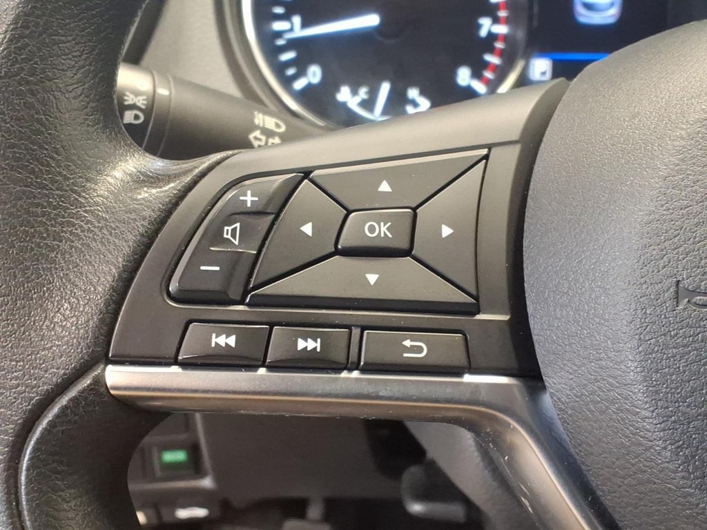 2019 Nissan Rogue Image 10