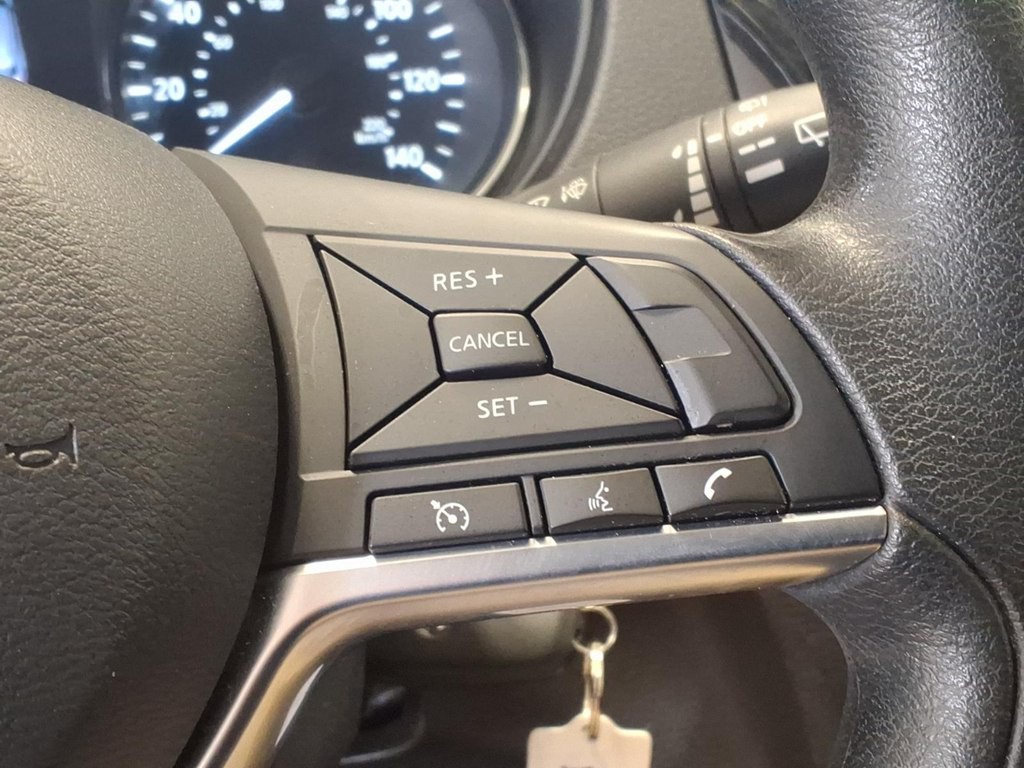 2019 Nissan Rogue Image 12