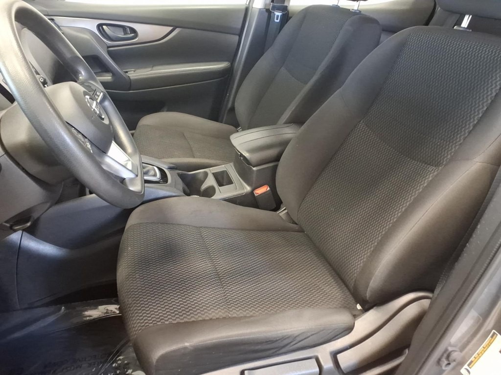 2019 Nissan Rogue Image 17