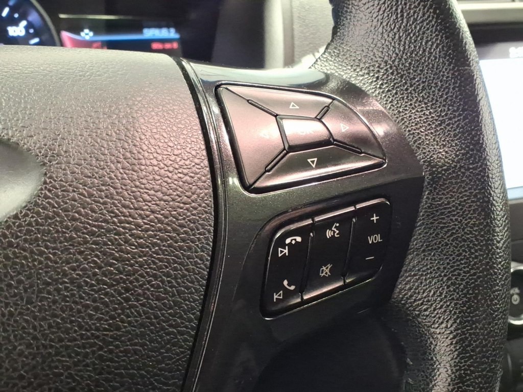 2019 Ford Explorer Image 12