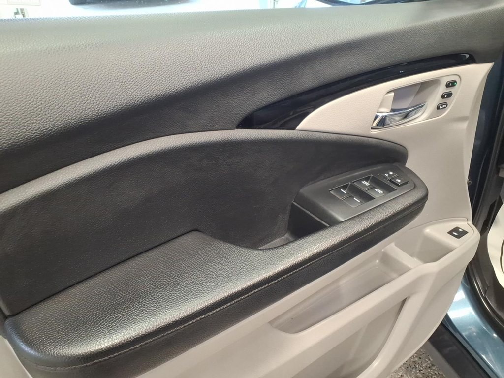 2020 Honda Pilot Image 8