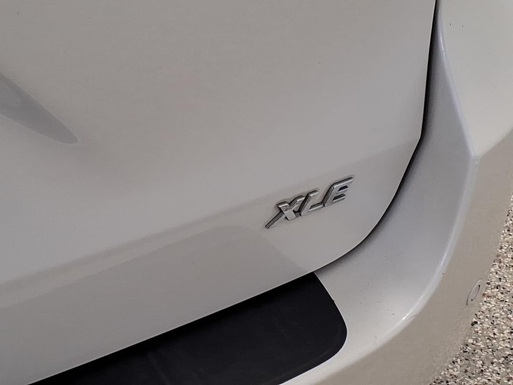 2015 Toyota Sienna Image 26