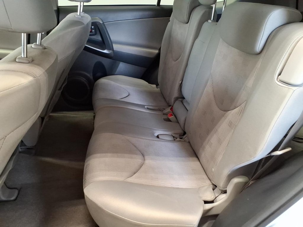 2010 Toyota Rav4 Image 17