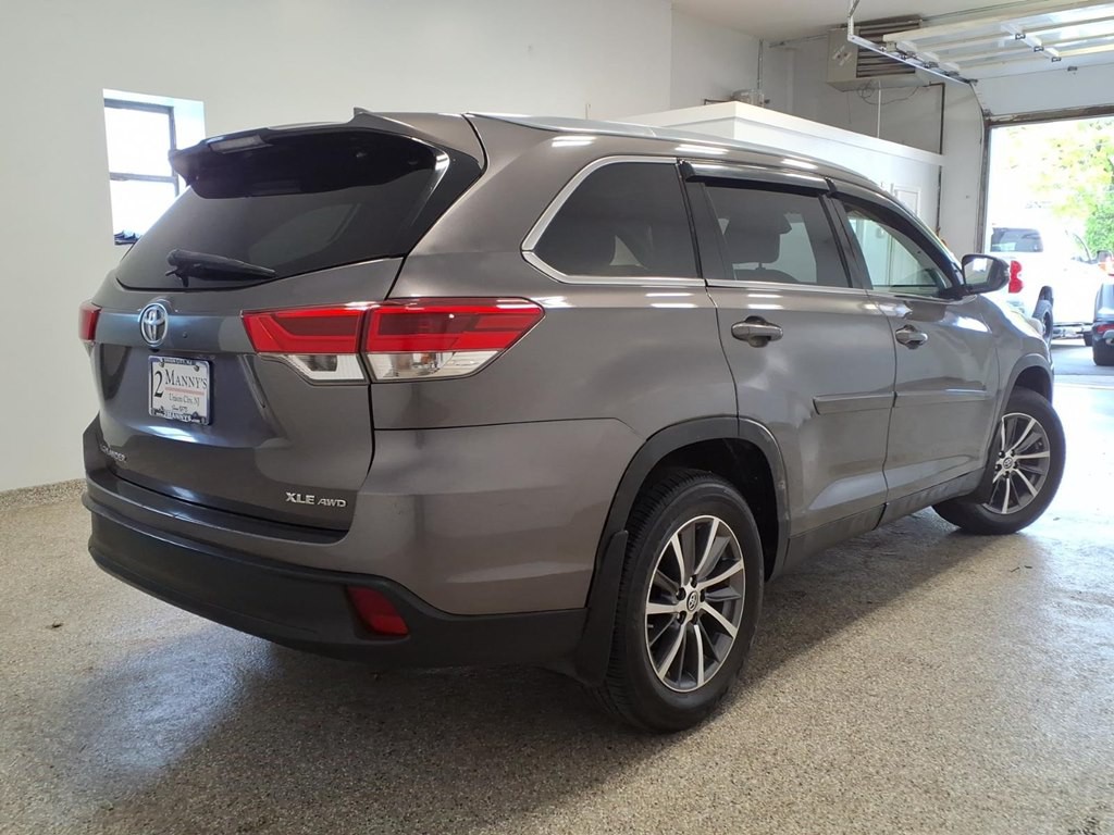 2019 Toyota Highlander Image 4