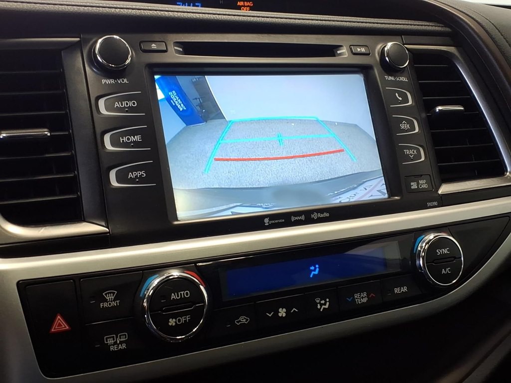 2019 Toyota Highlander Image 14