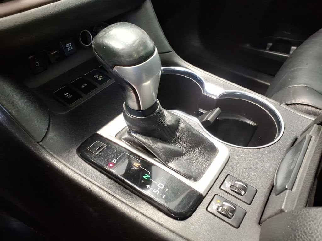 2019 Toyota Highlander Image 16
