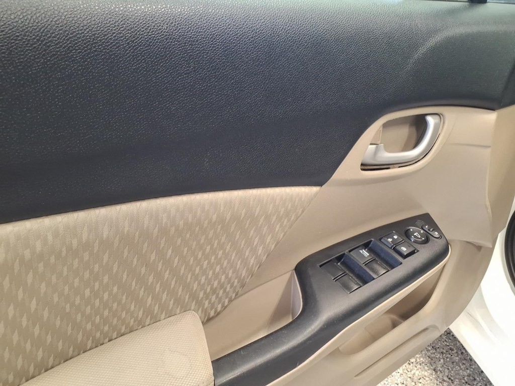2015 Honda Civic Image 8