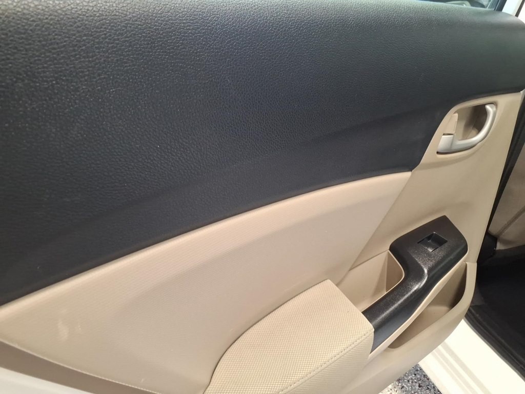 2015 Honda Civic Image 19