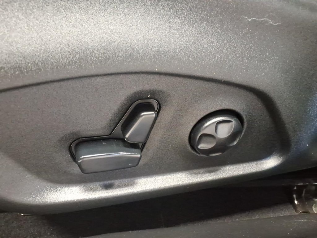 2019 Jeep Compass Image 18