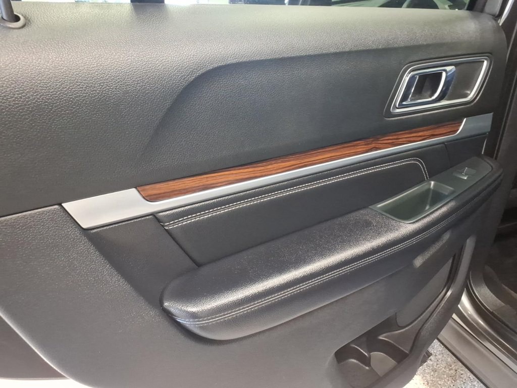 2018 Ford Explorer Image 21