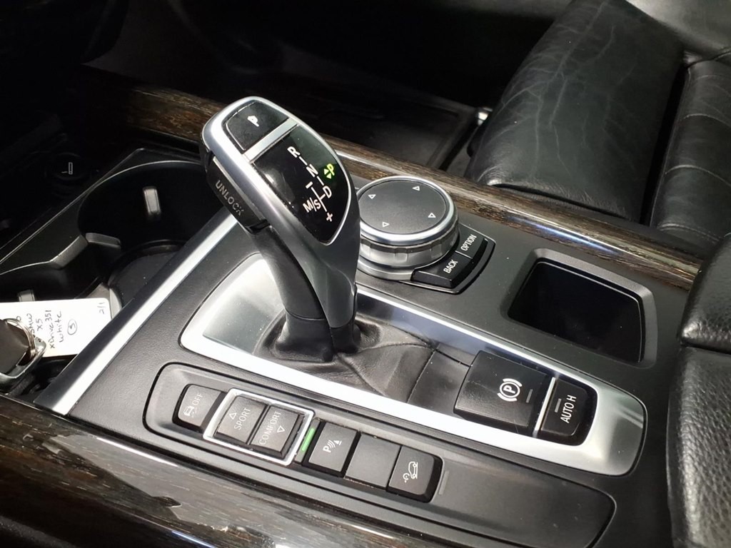 2015 BMW X5 Image 16