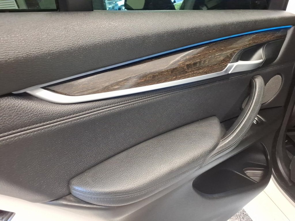 2015 BMW X5 Image 19