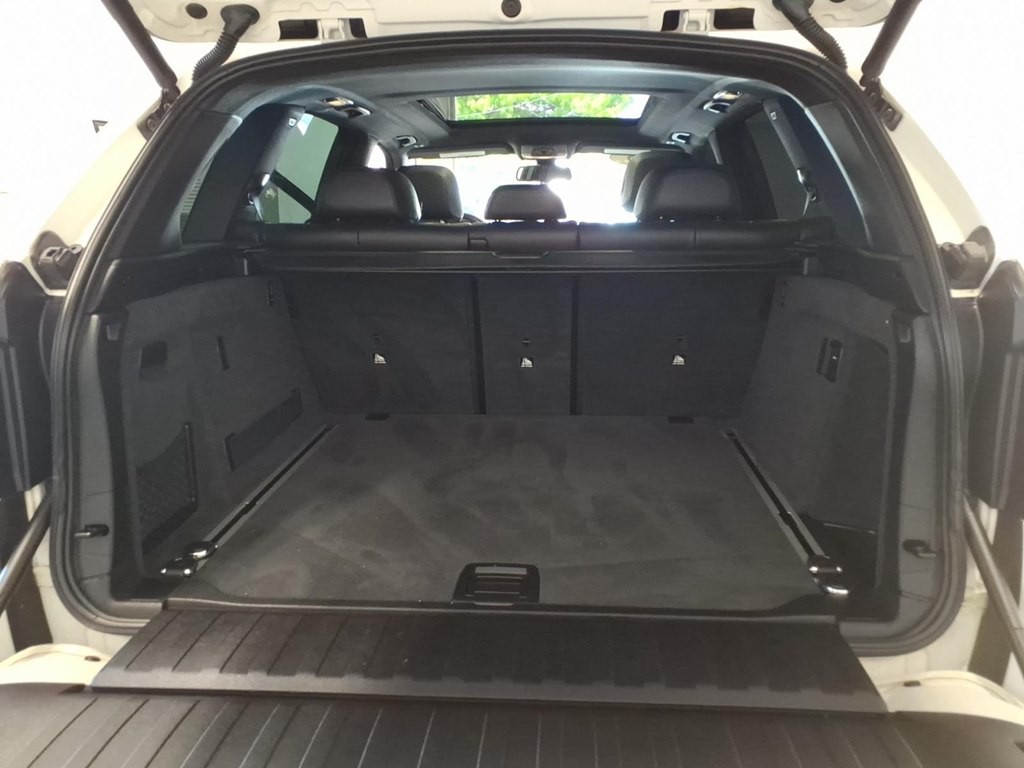2015 BMW X5 Image 24