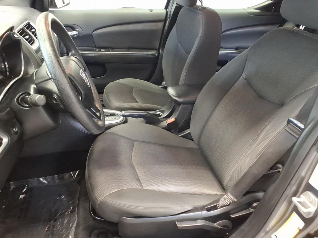2013 Dodge Avenger Image 15