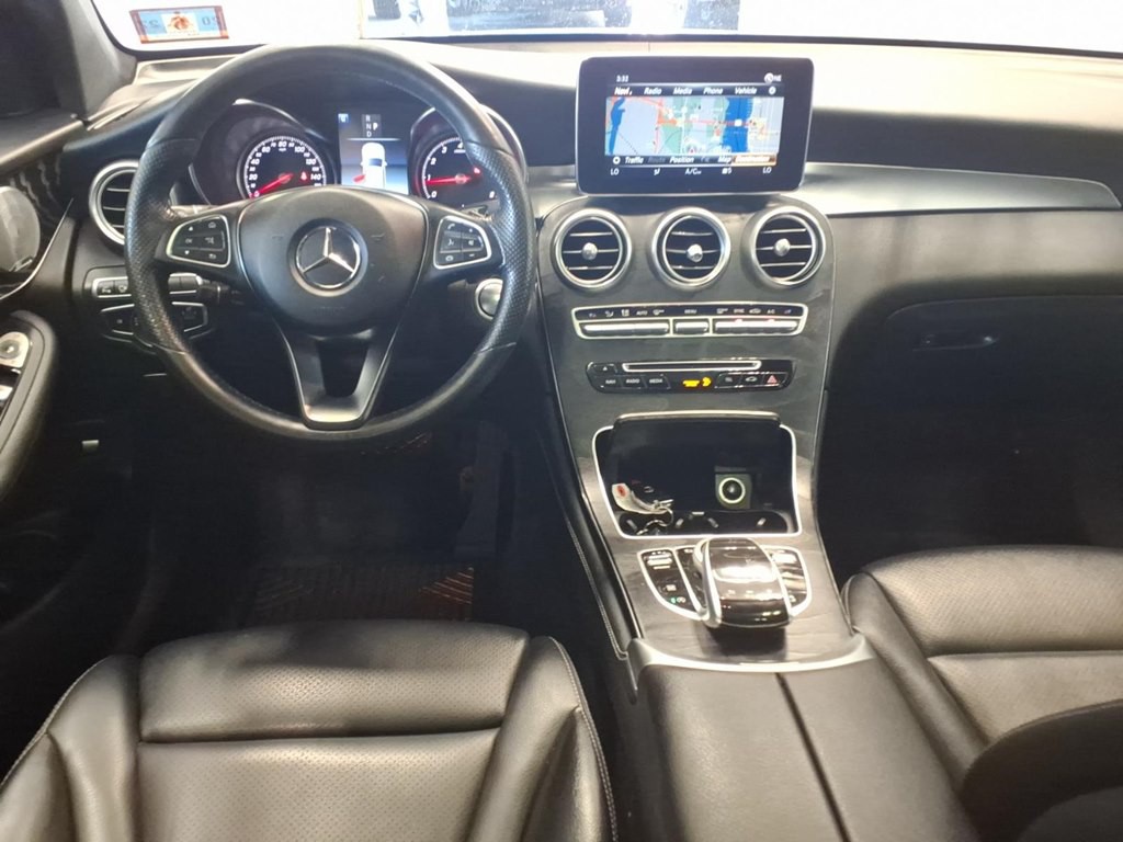 2018 Mercedes-Benz GLC-Class Image 9