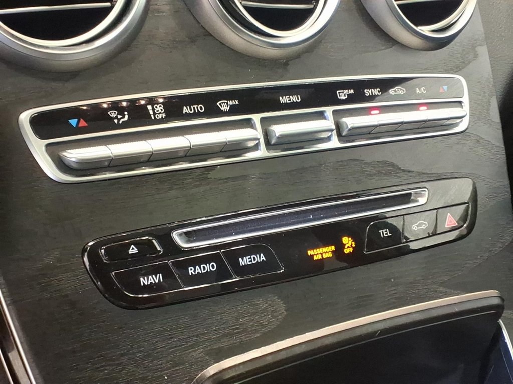 2018 Mercedes-Benz GLC-Class Image 16