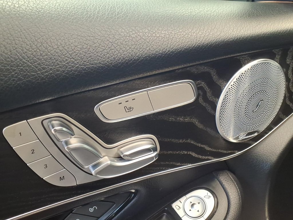2018 Mercedes-Benz GLC-Class Image 19