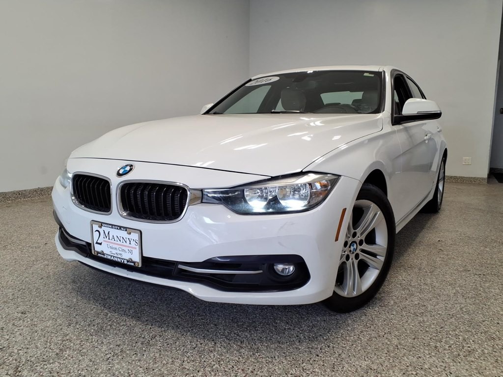 2016 BMW 3 Series Image 1