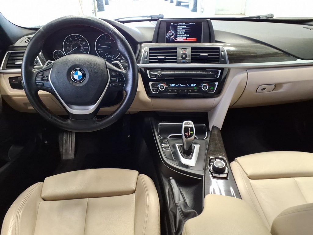 2016 BMW 3 Series Image 9