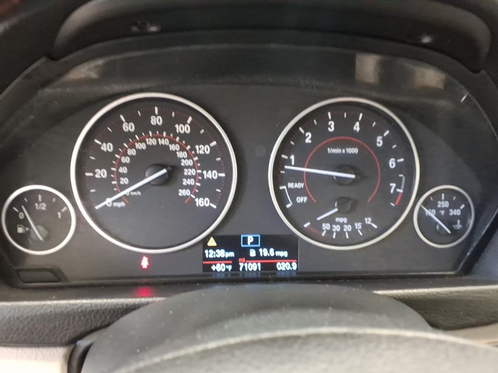 2016 BMW 3 Series Image 11