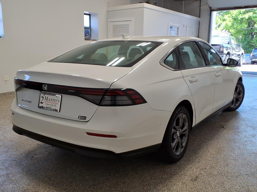 2023 Honda Accord Image 4