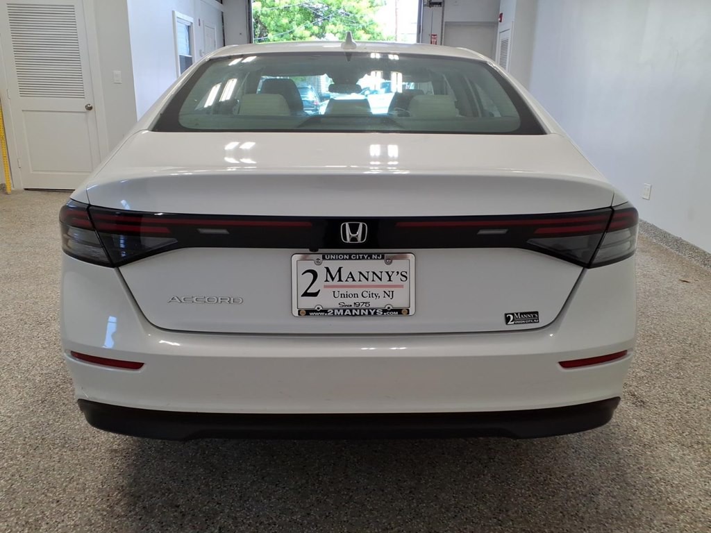 2023 Honda Accord Image 5