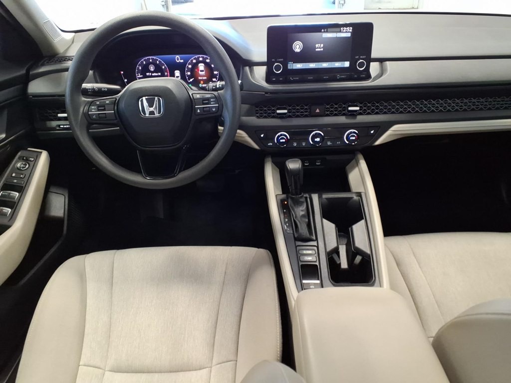 2023 Honda Accord Image 9