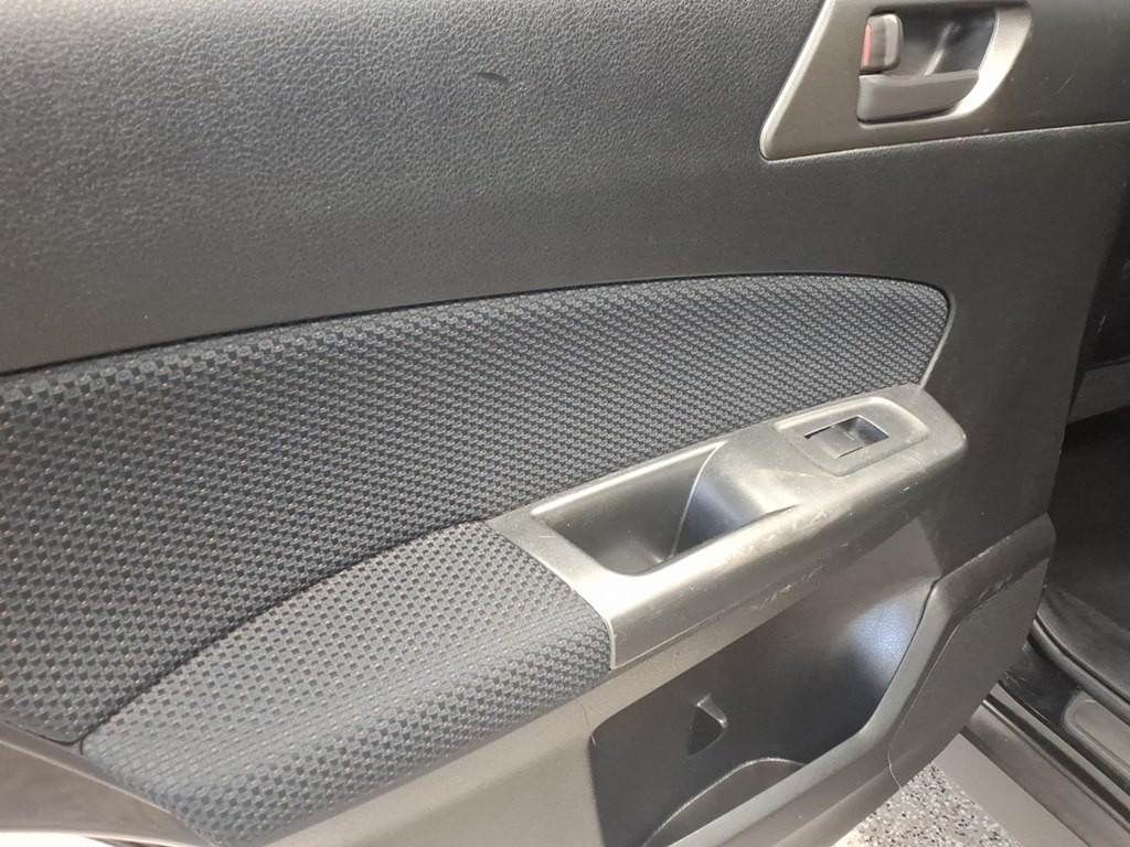 2011 Subaru Forester Image 16