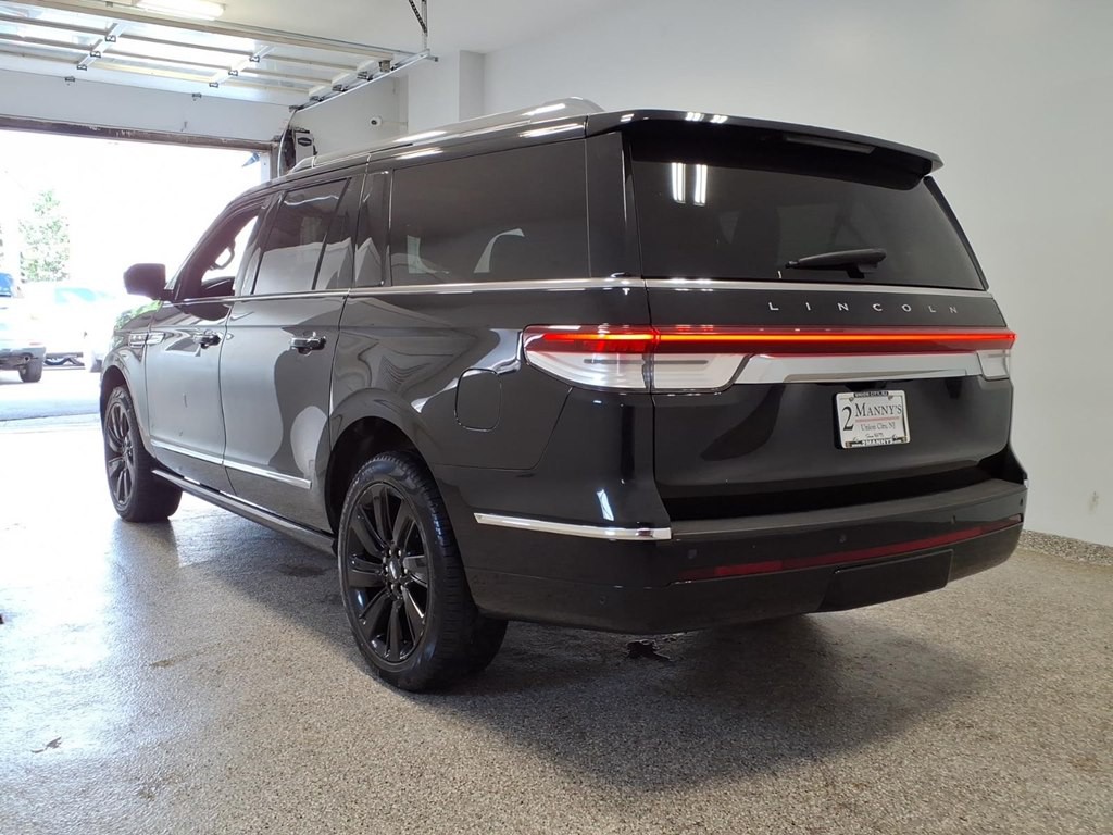 2023 Lincoln Navigator Image 6