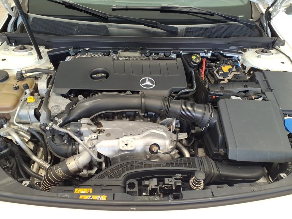 2020 Mercedes-Benz CLA-Class Image 21