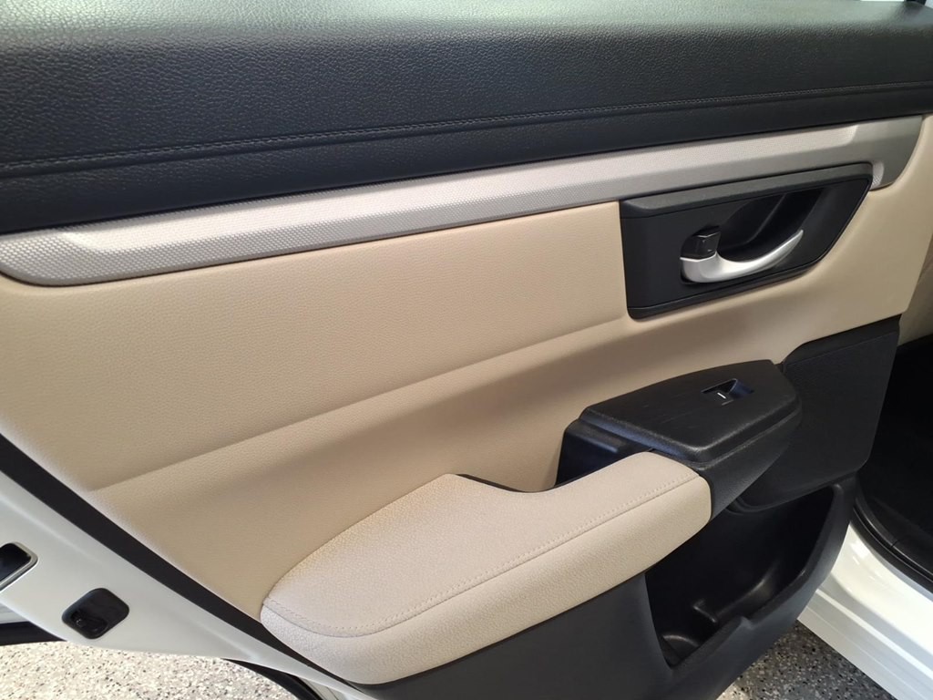 2018 Honda CR-V Image 16