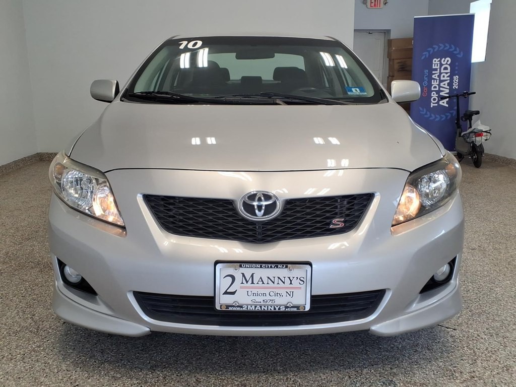 2010 Toyota Corolla Image 2
