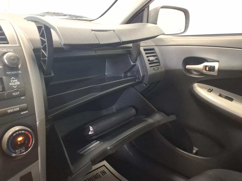 2010 Toyota Corolla Image 13