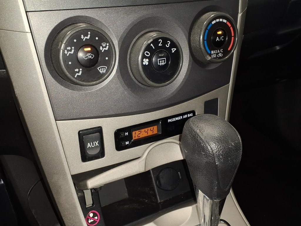 2010 Toyota Corolla Image 14