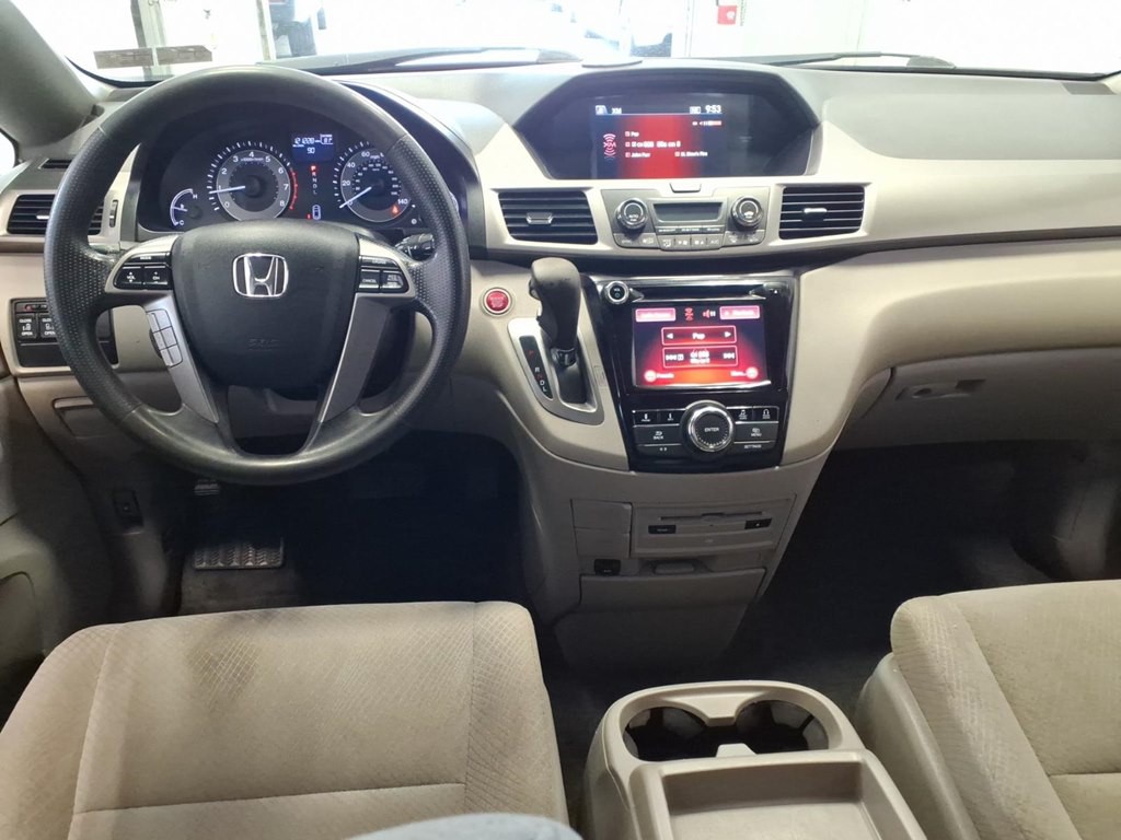 2016 Honda Odyssey Image 9