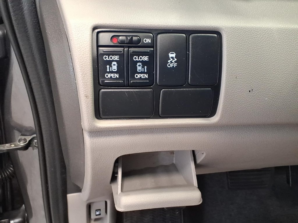 2016 Honda Odyssey Image 10