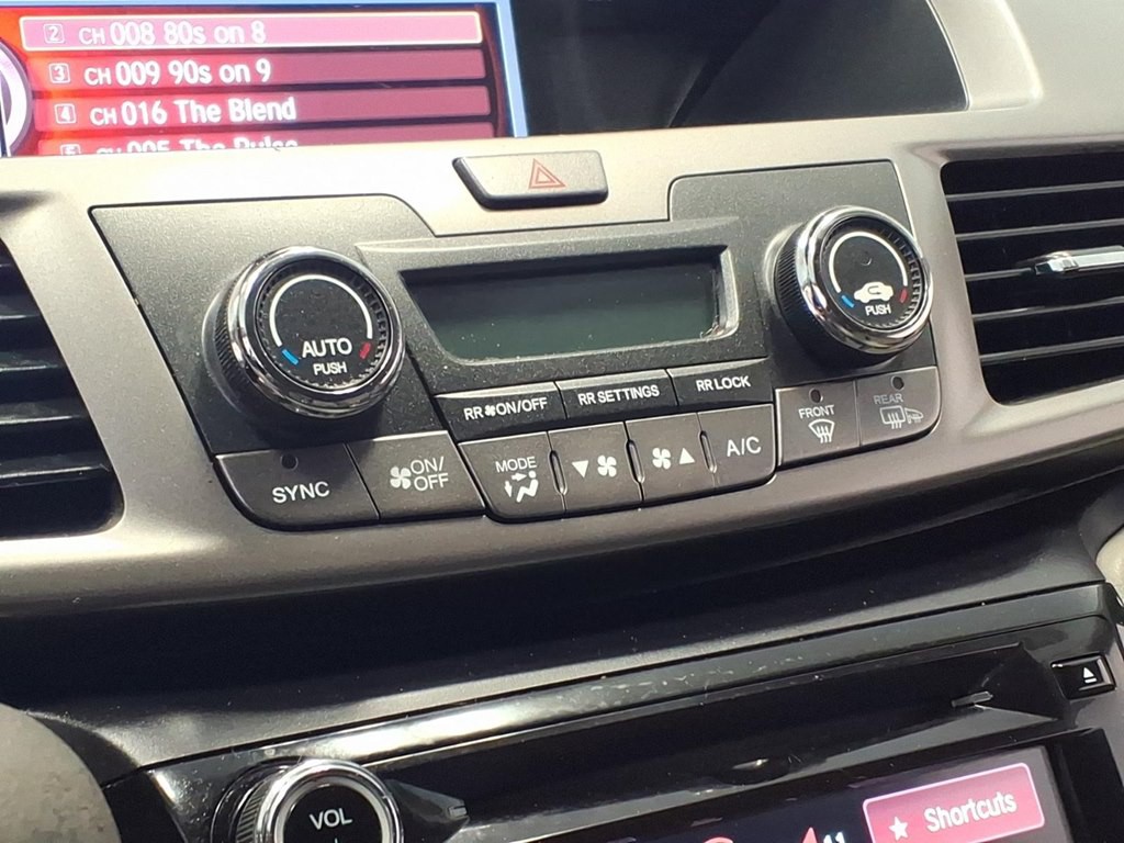 2016 Honda Odyssey Image 16