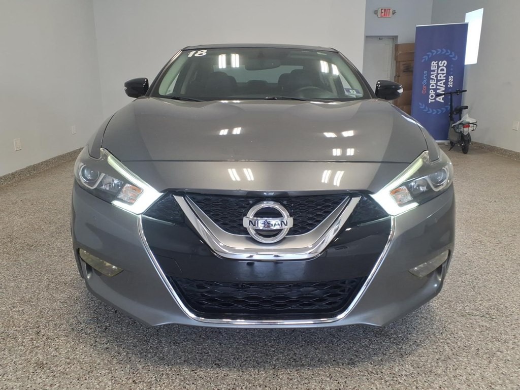 2018 Nissan Maxima Image 2