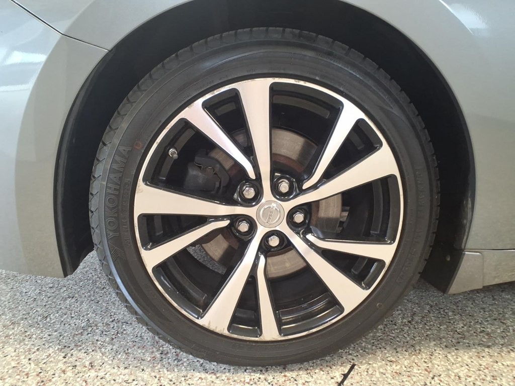 2018 Nissan Maxima Image 7
